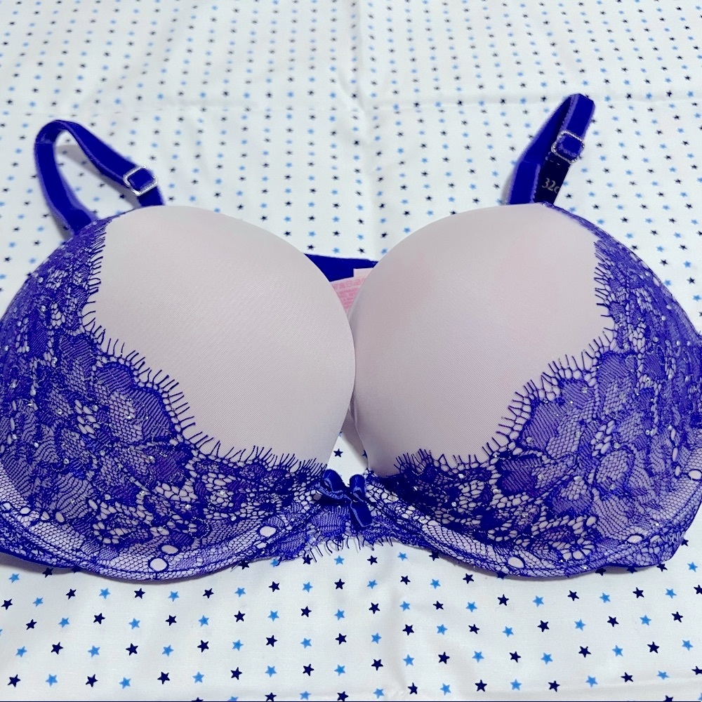 New Discontinued Victoria’s Secret Dream Angel Adds 2 Cup Plunge Bra sz 32C